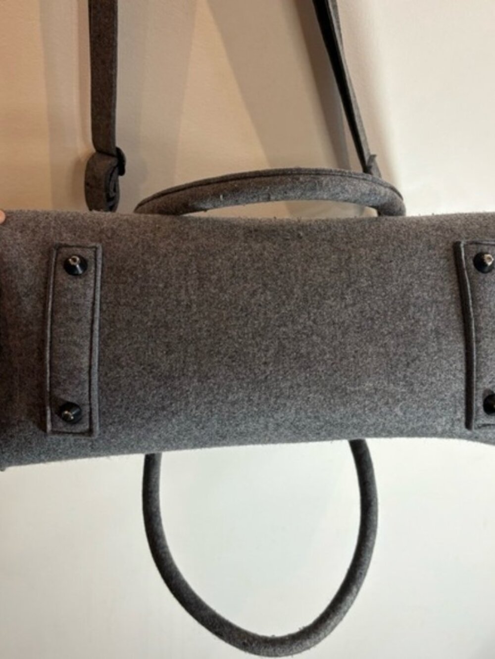 HANDBAG CROSSBODY Made of Felt with A Metal Clasp Birkin Style No Brand NWOT - Picture 3 of 11